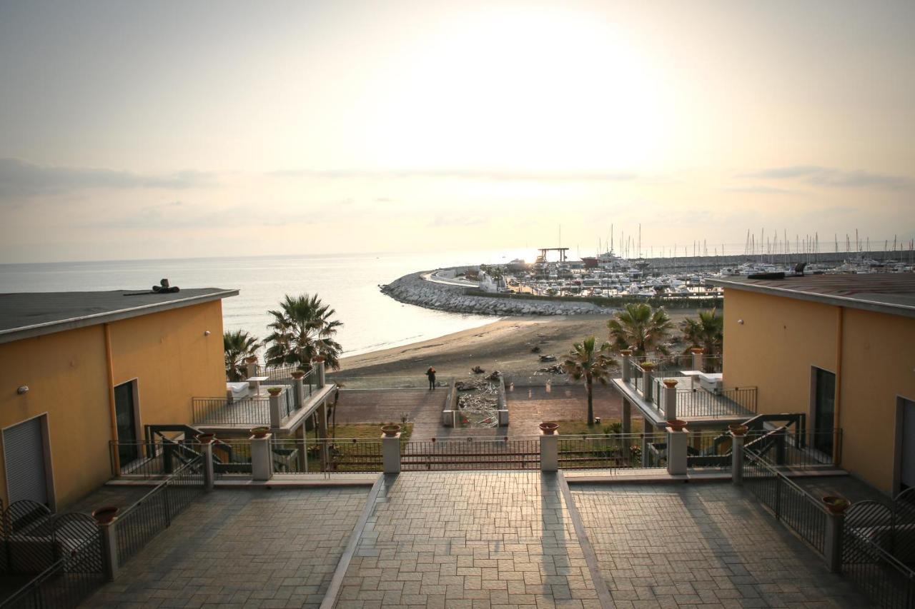 Saint Joseph Hotell Salerno Exteriör bild
